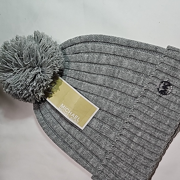 Michael Kors Cable Knit Pom Beanie Hat - Picture 7 of 8